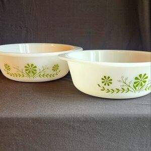 2 Green Daisy Casserole Milk Glasbake Bowls Vintage Glasbak Nesting Ovenware